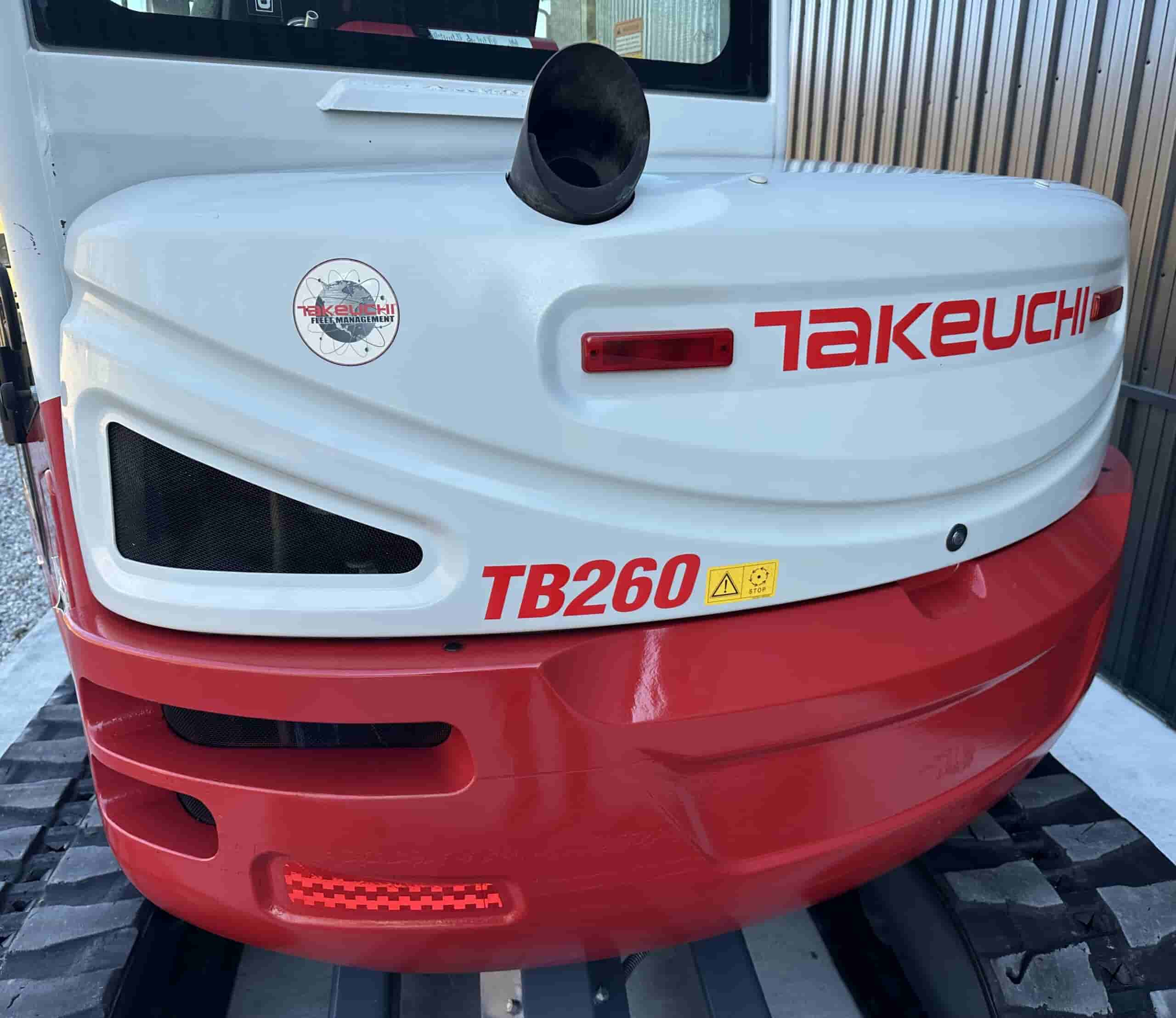 2018 TAKEUCHI TB260
